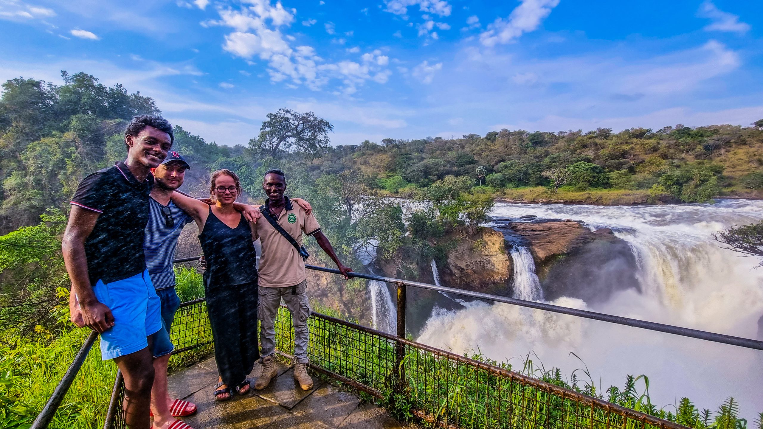 DO LIONS EAT LEOPARDS, CHEETAHS AND HYENAS? – Wild Travel Safaris